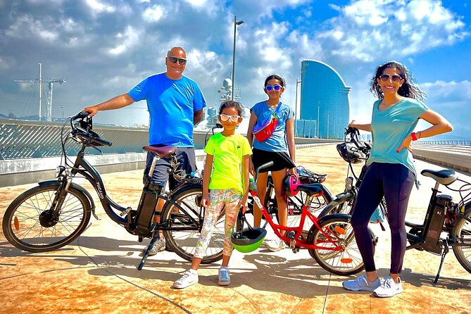 Barcelona E-Bike Photography Tour - Photography Guidance and Souvenir Photos