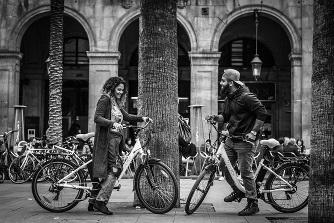 Barcelona E-Bike Photography Tour - Suitability and Accessibility