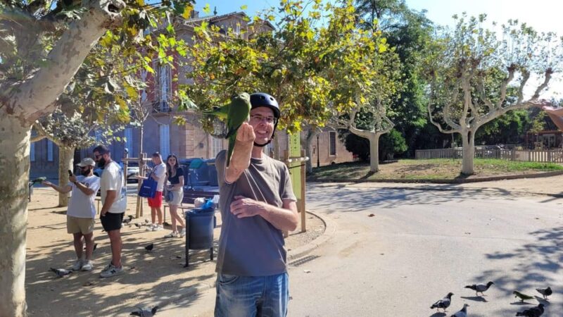 Barcelona: E-Scooter and Bike Tour - Meeting Point and Age Requirement