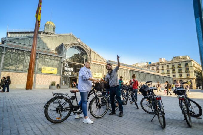 Barcelona Ebike Tour With Wine and Tapas Experience - Customer Feedback and Ratings