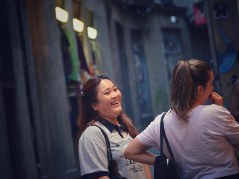 Barcelona: Evening Highlights Walk - Old Town & Gaudí Sights - Location and Duration