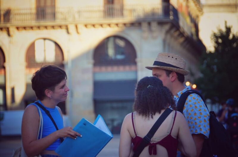 Barcelona: Evening Highlights Walk - Old Town & Gaudí Sights - Pricing and Availability