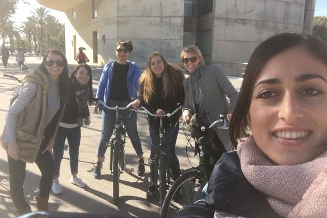 Barcelona Evening Small Group Bike Tour With Cava | With Private Option - Reviews and Ratings