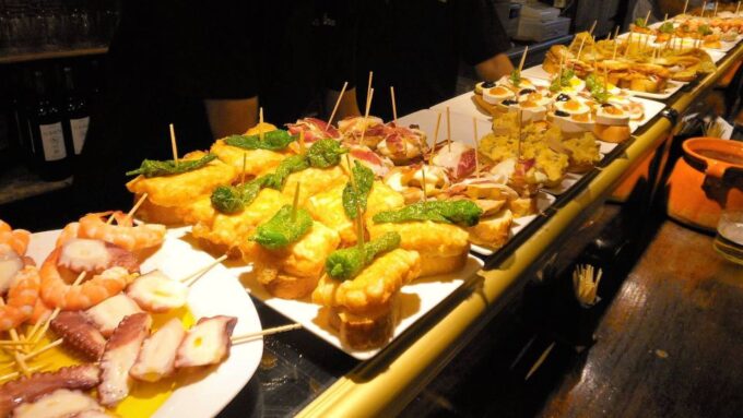 Barcelona: Evening Walking Tour in the Gaudi Area With Tapas - Pintxos of Northern Spain