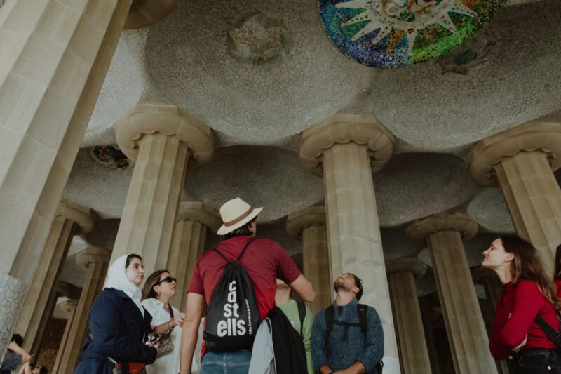 Barcelona: Exclusive Park Güell Private Guided Tour - Exploring Park Güells Architectural Marvels