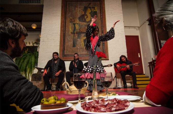 Barcelona: Flamenco Show With Dinner at Tablao De Carmen - Practical Details