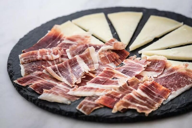 Barcelona: Flamenco, Tapas & Gothic Quarter Tour W/ Sangria - Important Information