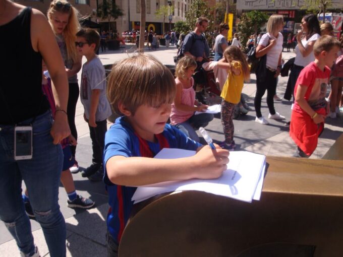 Barcelona for Kids: Dragons, Giants and Kings Tour - Explore Medieval Myths and Legends