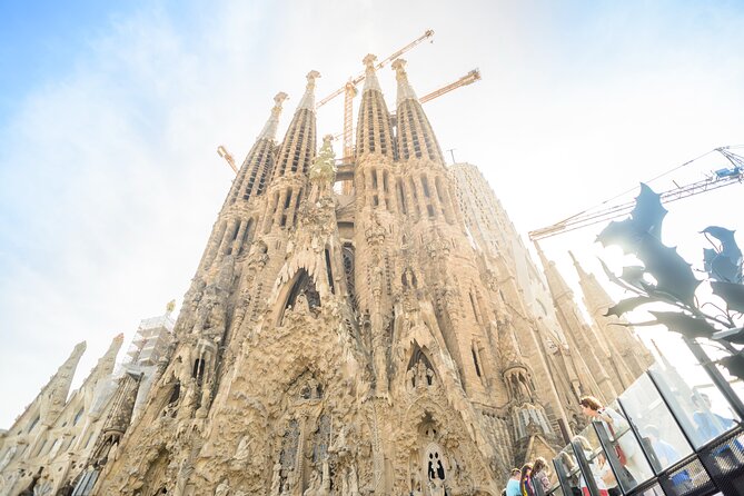 Barcelona Gaudi and Sagrada Familia Tour - Inclusions
