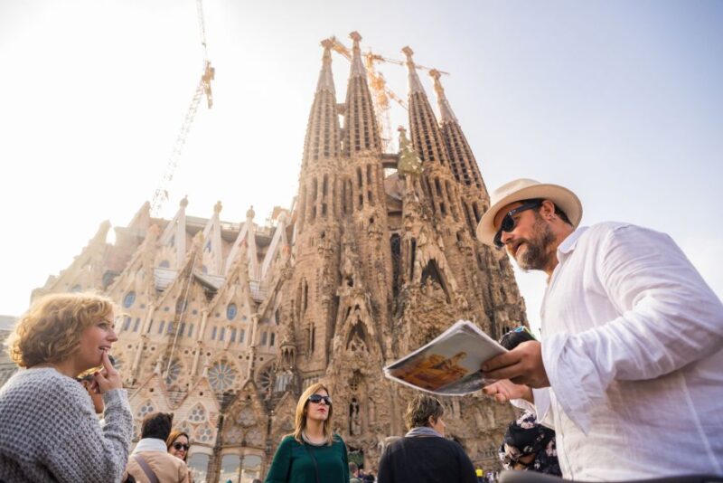 Barcelona: Gaudi Highlights Ebike Tour - Experience and Tour Features