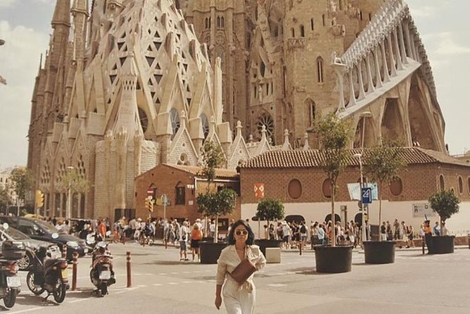Barcelona : Gaudi & Sagrada Familia Private Tour (Skip The Line Entrance) - Tour Details
