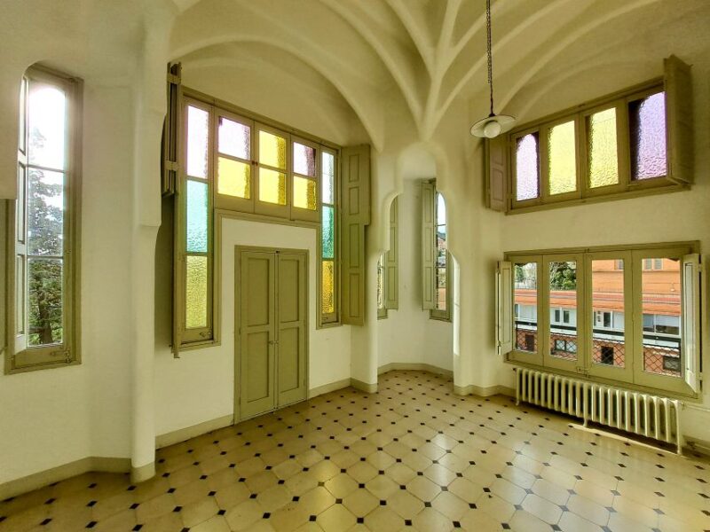 Barcelona: Gaudí's Bellesguard Tower - Similarities to Sagrada Familia Construction