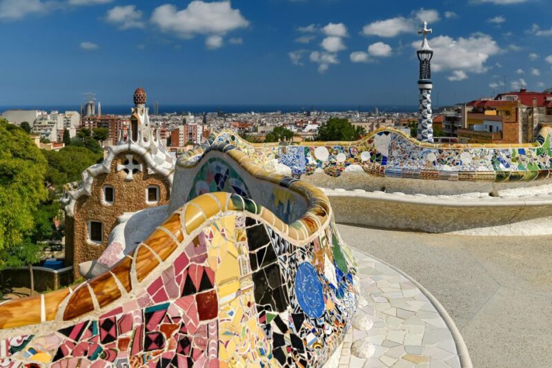 Barcelona: Gaudí's Park Güell and Casa Batlló Private Tour - Exploring Park Güell
