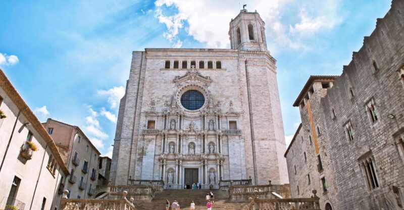 Barcelona: Girona Game of Thrones Private Tour With Pickup - Gustave Eiffel Bridge and Old Town