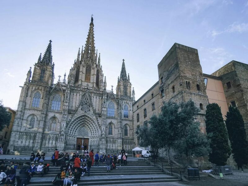 Barcelona: Gothic Quarter Gems Private Walking Tour - Key Points