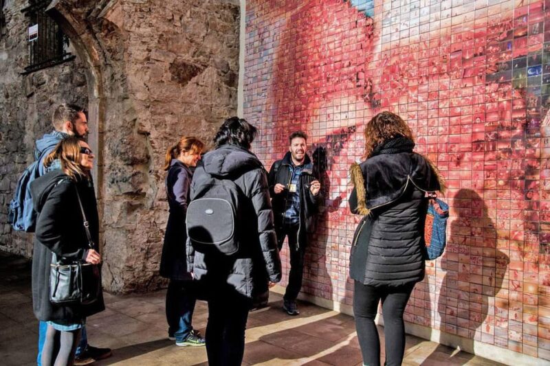 Barcelona: Gothic Quarter Gems Private Walking Tour - Itinerary and Attractions