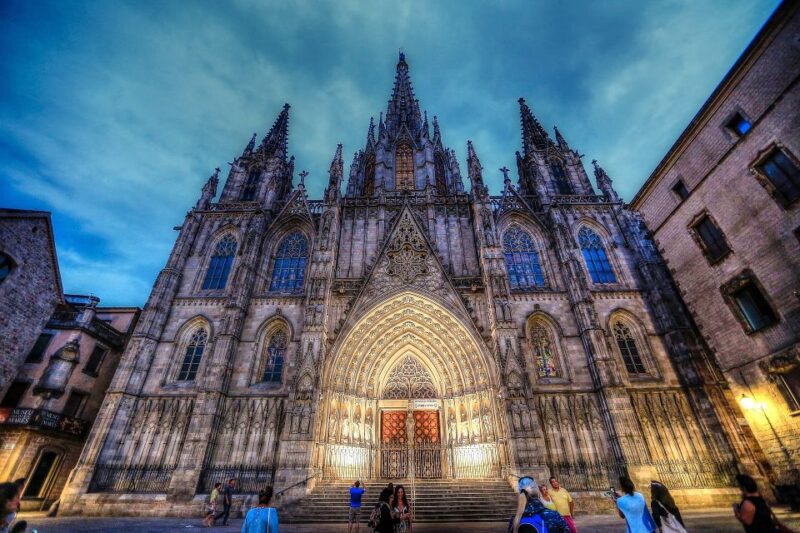 Barcelona - Gothic Quarter Historic Guided Walking Tour - Temple of Augustus and Casa De Lardiaca