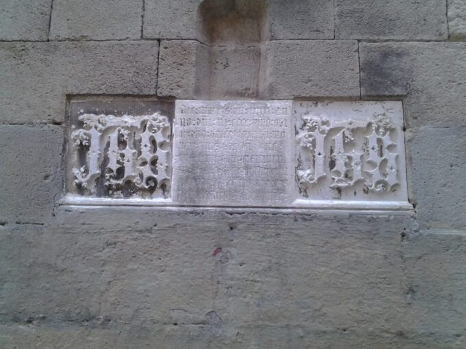 Barcelona: Gothic Quarter Legends Walking Tour With Tapas - Important Information
