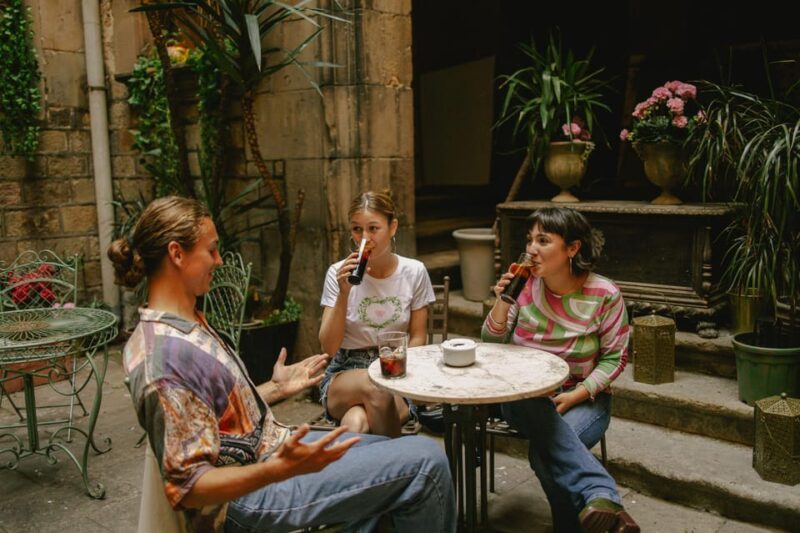 Barcelona: Guided City Nightlife Tour - Discovering the Gothic Quarter and El Born