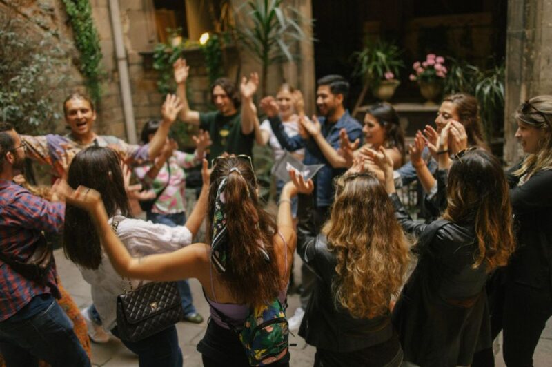 Barcelona: Guided City Pub Crawl With 4 Drinks - Drink Offerings and Descriptions
