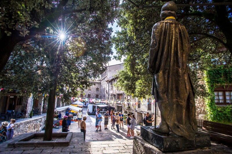Barcelona: Guided Day Trip to Andorra, France, and Spain - Crossing the Border to France