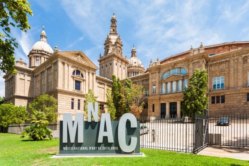 Barcelona: Guided Tour of Museu Nacional Dart De Catalunya - Key Points