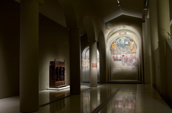 Barcelona: Guided Tour of Museu Nacional Dart De Catalunya - Exclusions