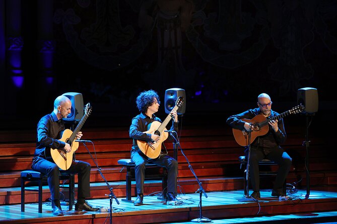 Barcelona Guitar Trio & Dance at the Palau De La Musica - Performers Talent and Showmanship