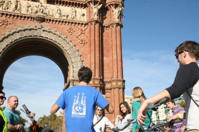 Barcelona: Half-day Wonders of Gaudi Bike Tour - Discovering Lesser-known Gaudí Works