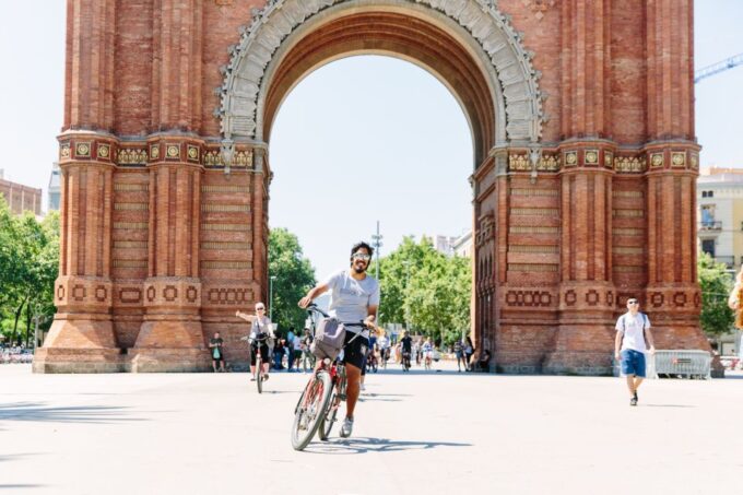 Barcelona: Half-day Wonders of Gaudi Bike Tour - FAQ