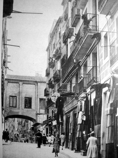 Barcelona: Hidden History of Raval - Historical Significance of Raval