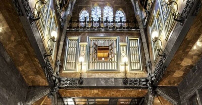 Barcelona: Hidden History of Raval - Architecture and Landmarks