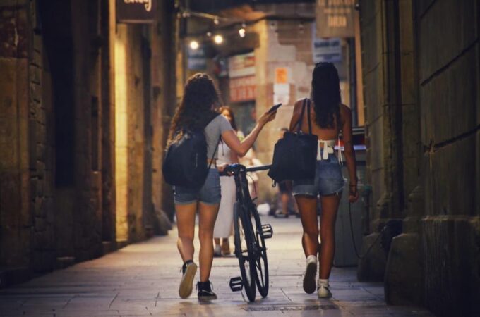 Barcelona: Highlights Walk - Ramblas, Old Town, Gaudí Sights - FAQ