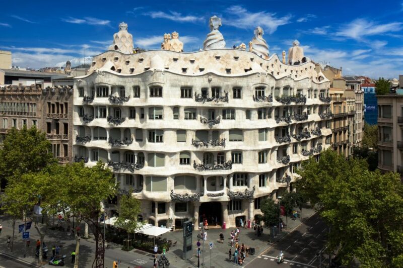 Barcelona: La Pedrera Sunrise Guided Tour - Exclusive Access Areas