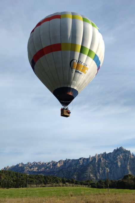 Barcelona Lanoia: Balloon Flight Shared Tour - Accessibility Options