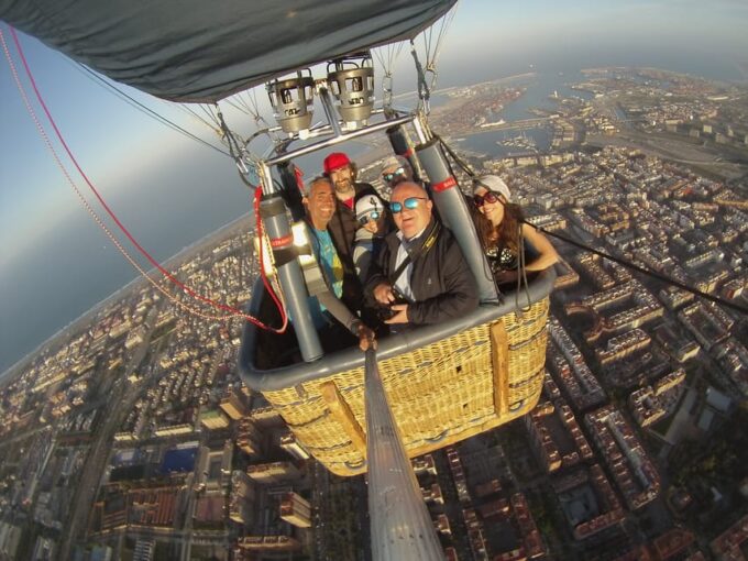 Barcelona Lanoia: Balloon Flight Shared Tour - Frequently Asked Questions