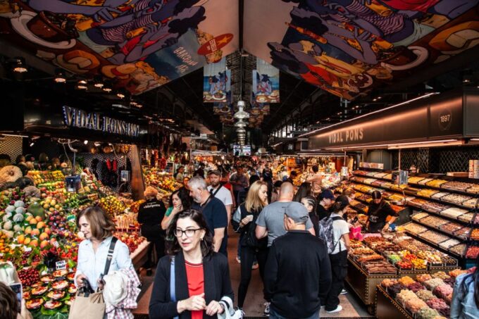 Barcelona: Las Ramblas, La Boquería & Beyond Markets Walk - Discovering the Gothic Quarters Charm