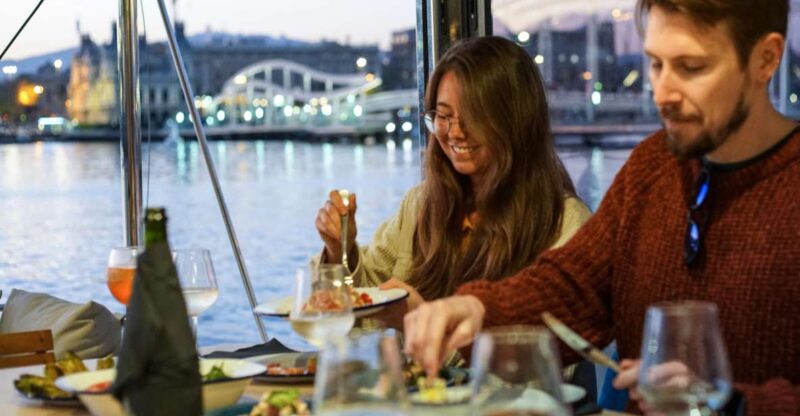 Barcelona: Lunch or Dinner Catamaran Sailing Tour - Itinerary and Duration