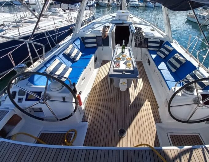 Barcelona: Luxury Private Yacht Cruise - Booking and Pricing Information
