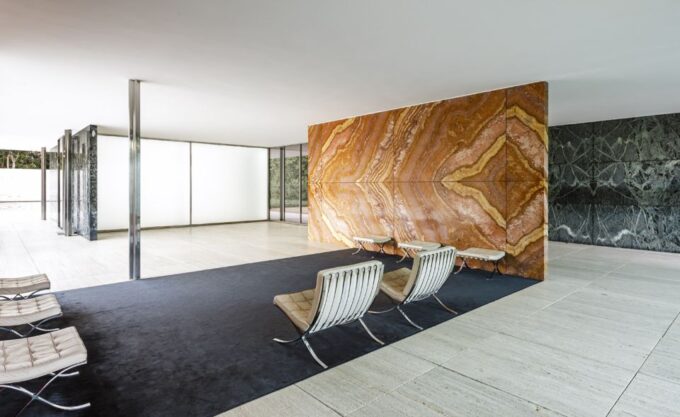 Barcelona: Mies Van Der Rohe Pavilion Ticket and Audio Guide - Getting to the Pavilion