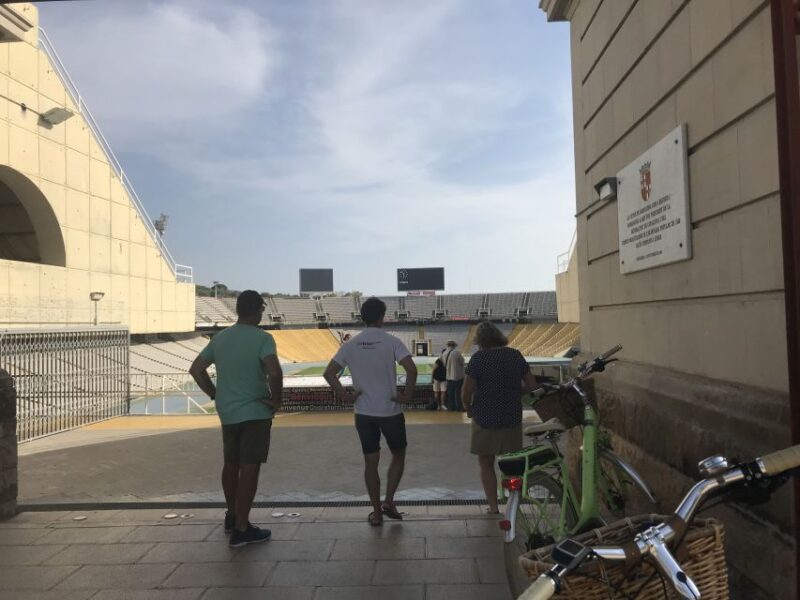 Barcelona: Montjuic Hill E-Bike Tour - Meeting Point and Child Policy