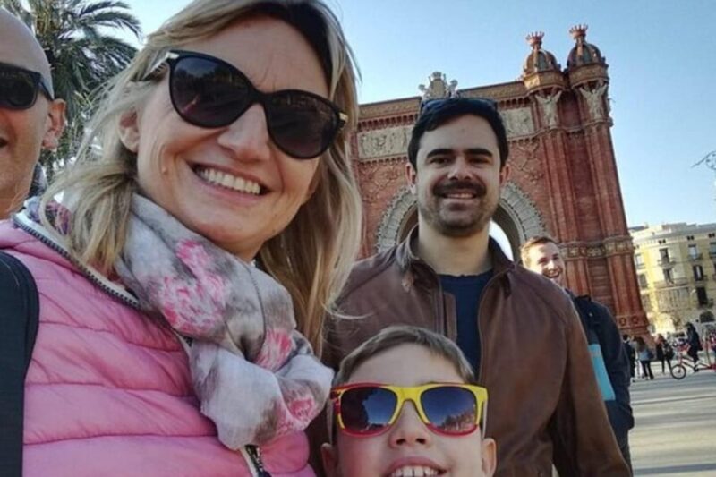 Barcelona : Montjuic Walking Tour With a Guide - Carmen Amaya Monument and Laribals Gardens
