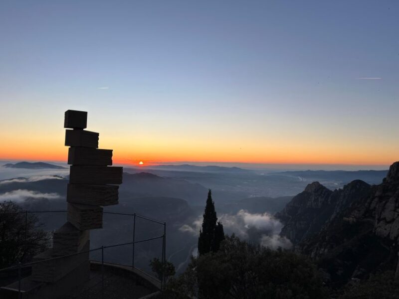 Barcelona: Montserrat Early Morning Tour With Pickup - Group Size and Duration