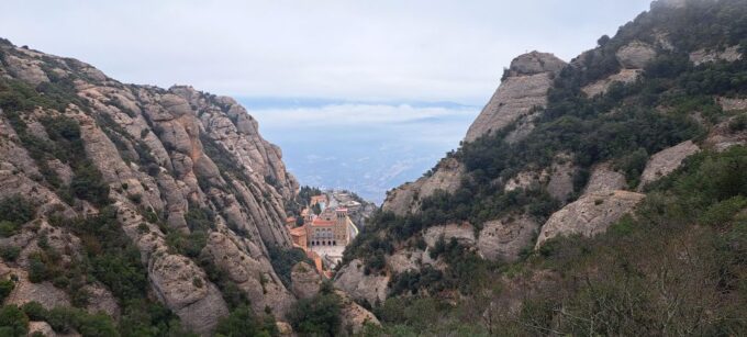 Barcelona: Montserrat Monastery and Natural Park Guided Tour - Important Information