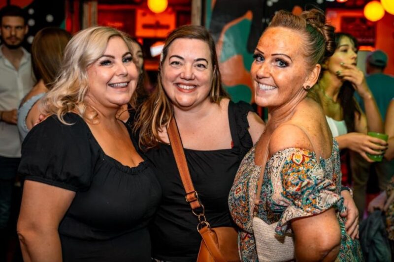 Barcelona: New Year'S Eve Pub Crawl With 1.5 Hour Open Bar - Inclusions and Exclusions