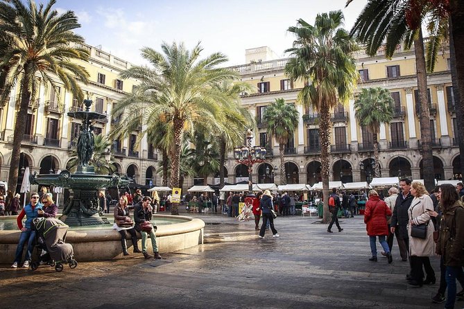 Barcelona Old Town and Gothic Quarter Walking Tour - Exploring the Gothic Quarter