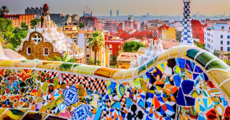 Barcelona Old Town and Top Attractions Private Car Tour - Highlights of the Private Tour