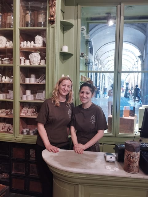 Barcelona: Old Town Historic Shops Guided Tour - Tour Overview