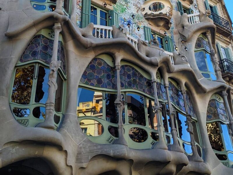 Barcelona: Old Town Private Walking Tour of Past and Present - Discovering El Borns Charm