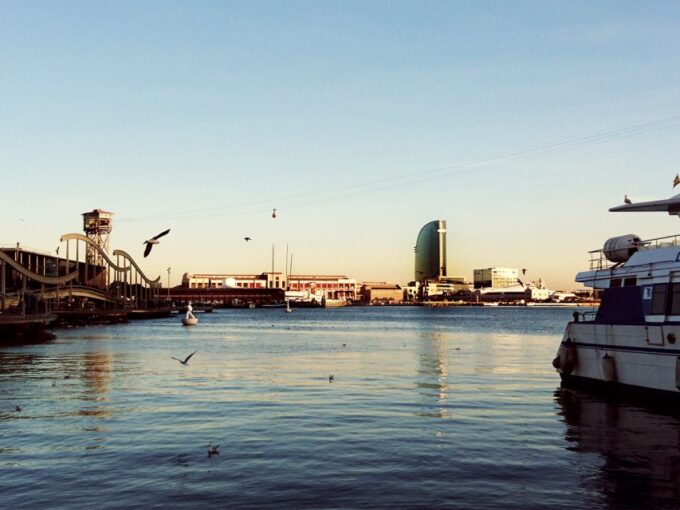 Barcelona: Old Town Private Walking Tour of Past and Present - Optional Route: La Barceloneta